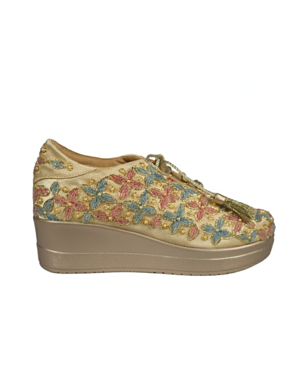 Zari Bloom Embroidered Floral Sneakers