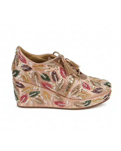 Amber leaf Embroidered Wedge Sneaker