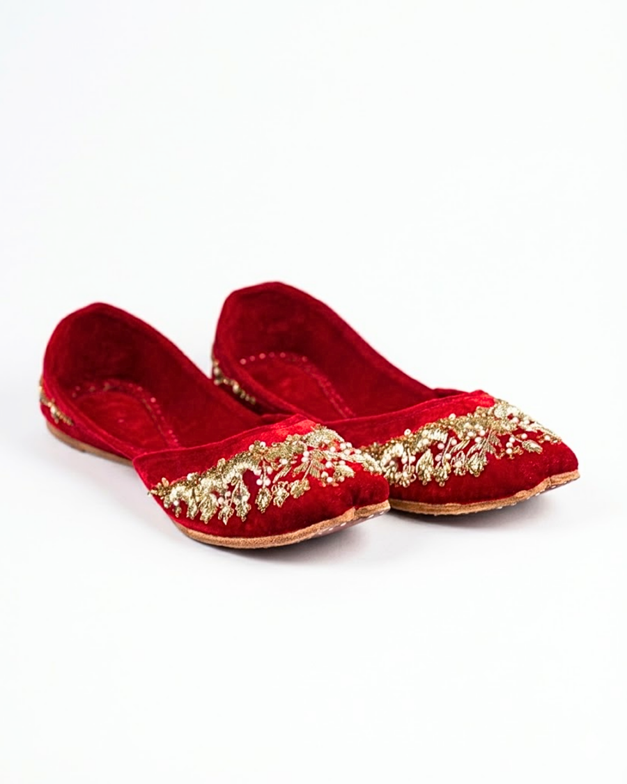 LAAL ZARI