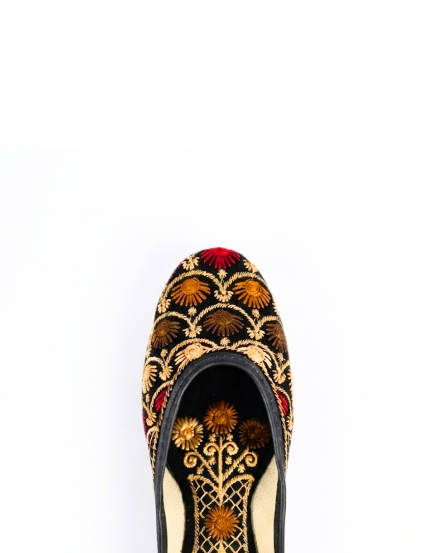 ROYAL EMBER