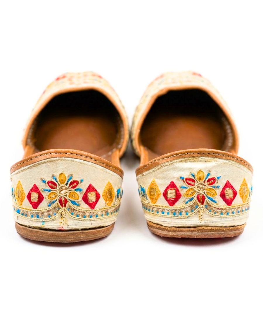NOORANI RANG