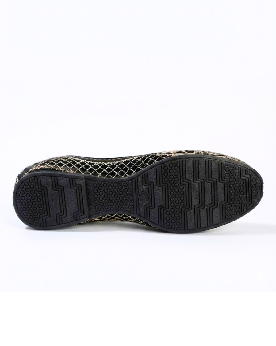 SHAHI BLACK