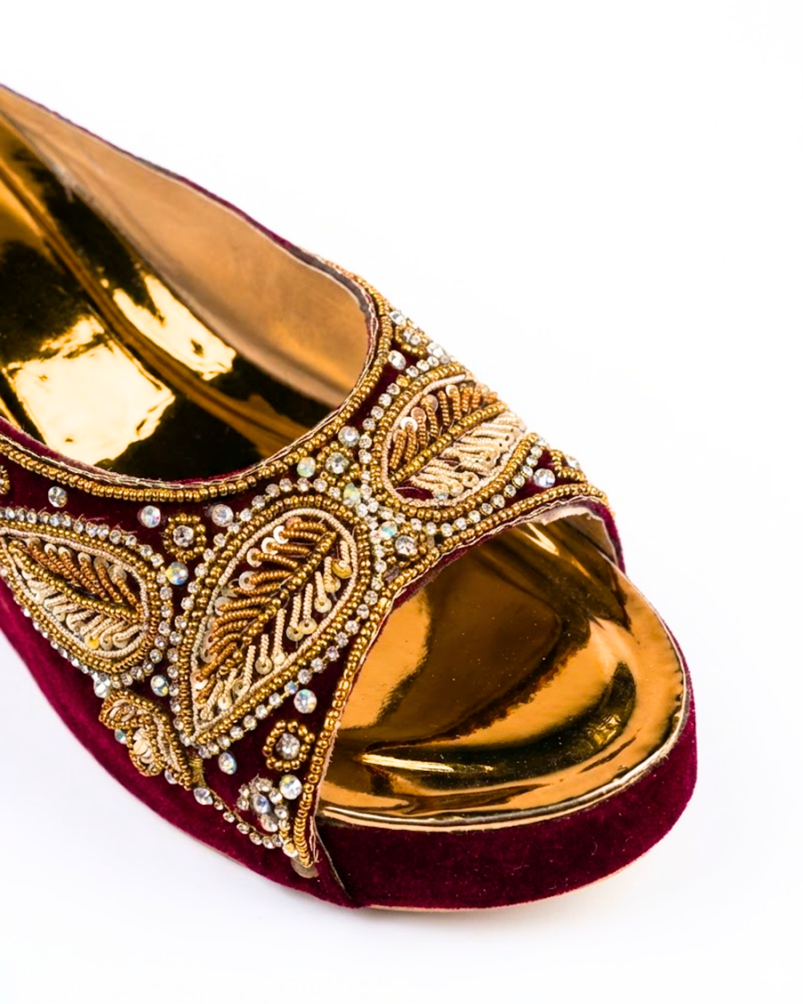 NOOR MAROON