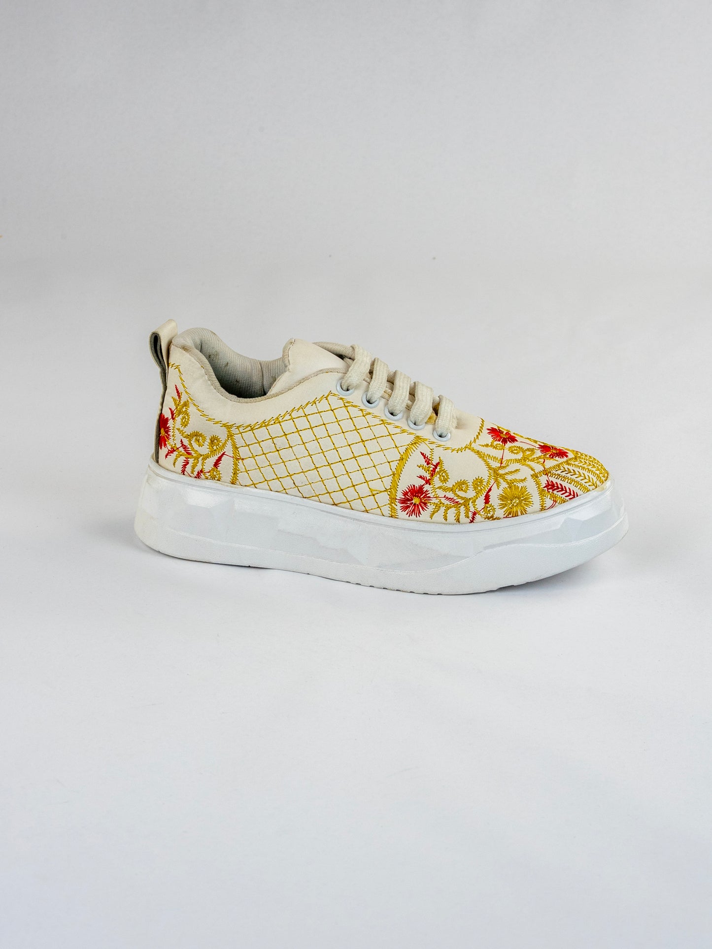White Ivory Garden Floral And Leaf Embroidery Sneakers