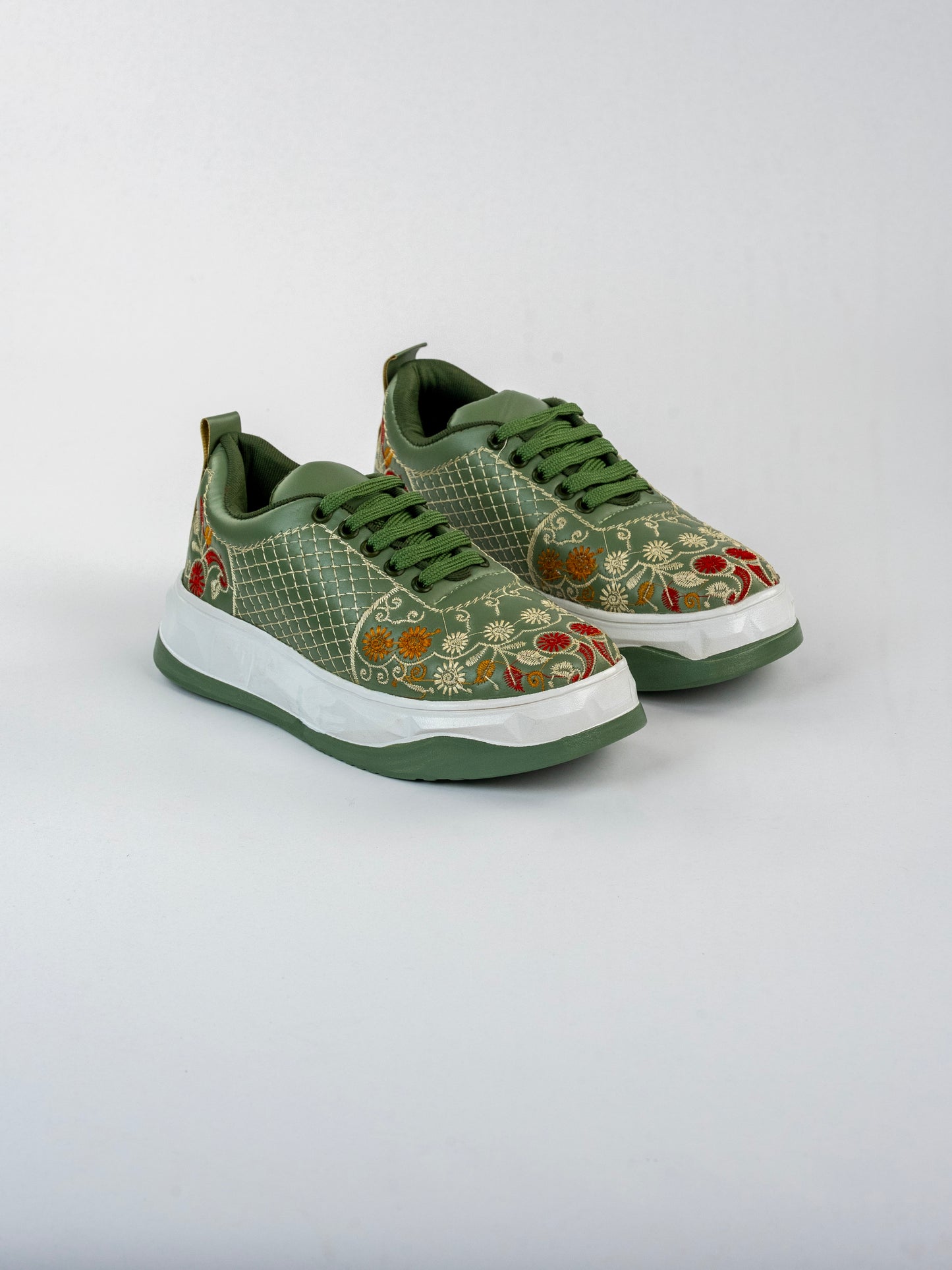 Green Zariya, Embroidered Leather Sneakers – Floral Scallop Jaal Design