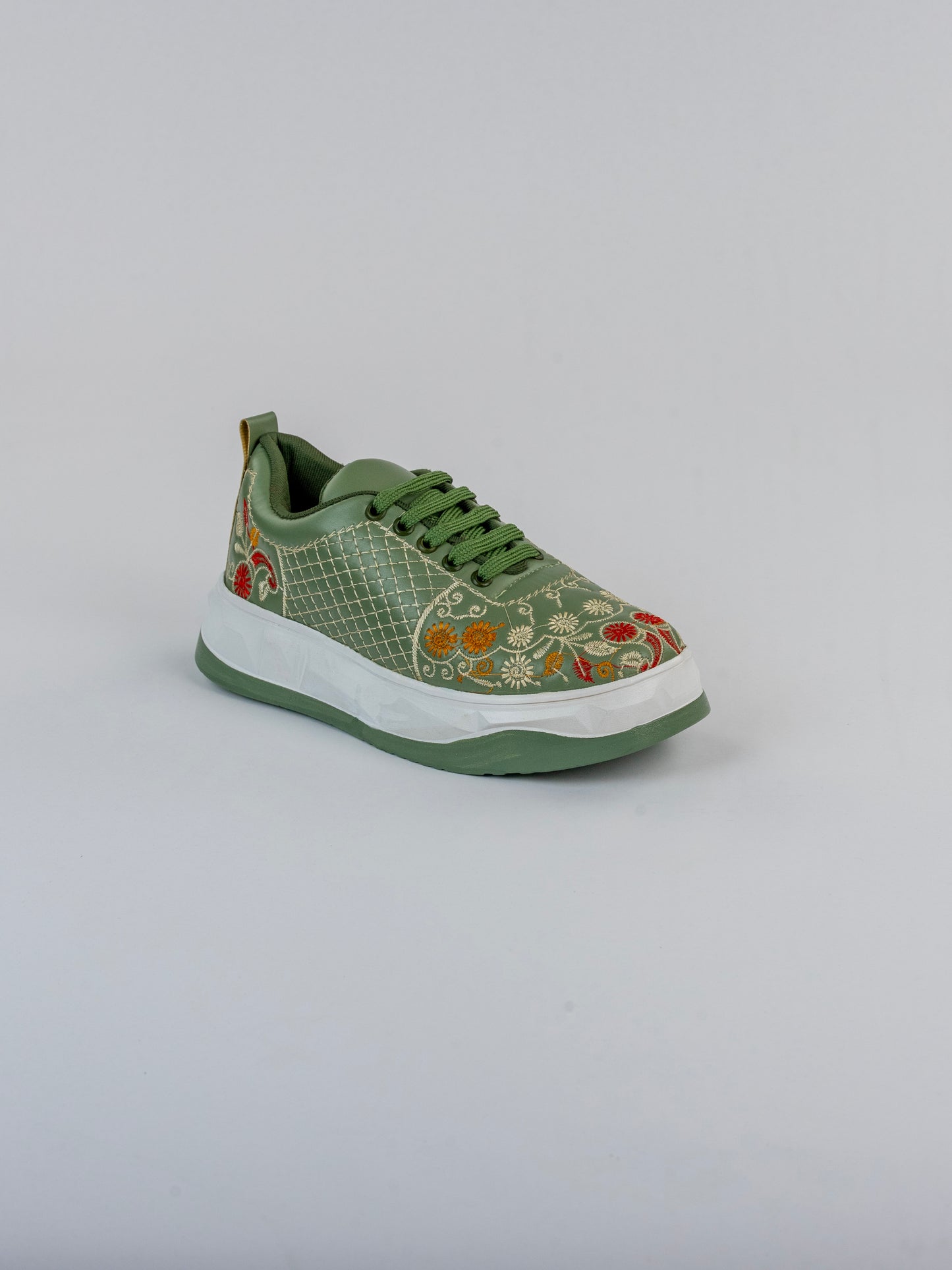 Green Zariya, Embroidered Leather Sneakers – Floral Scallop Jaal Design