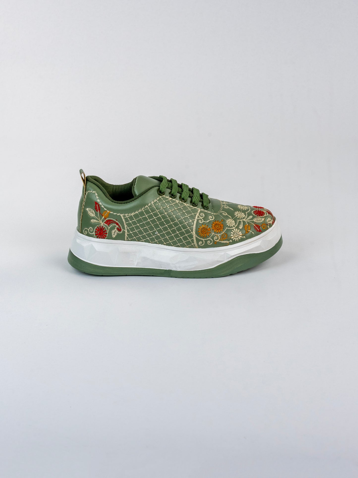 Green Zariya, Embroidered Leather Sneakers – Floral Scallop Jaal Design