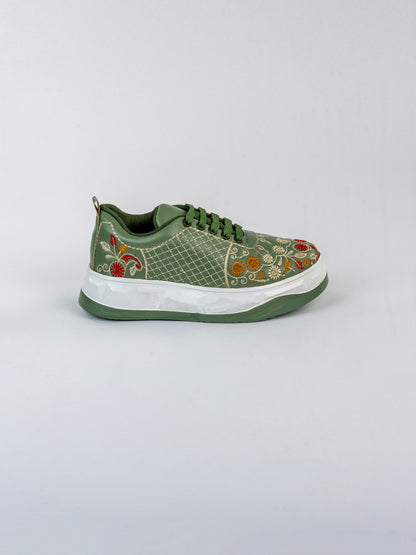 Green Zariya, Embroidered Leather Sneakers – Floral Scallop Jaal Design
