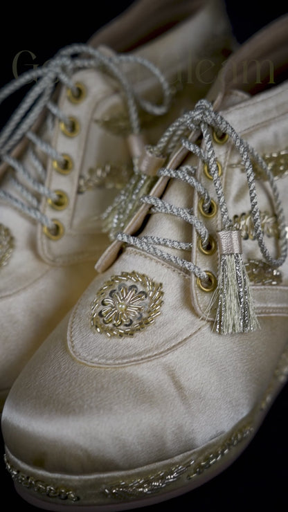 Royal Golden Gleam Wedge