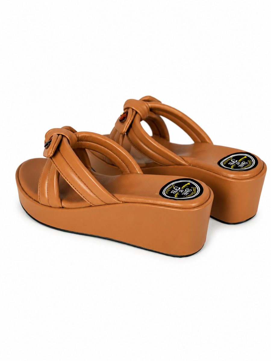 CARAMEL CHARM